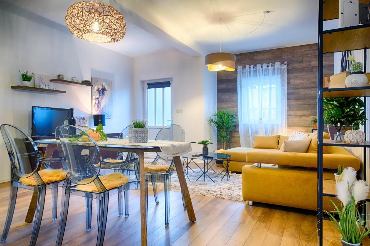 Apartments Dubra Komiža Екстериор снимка