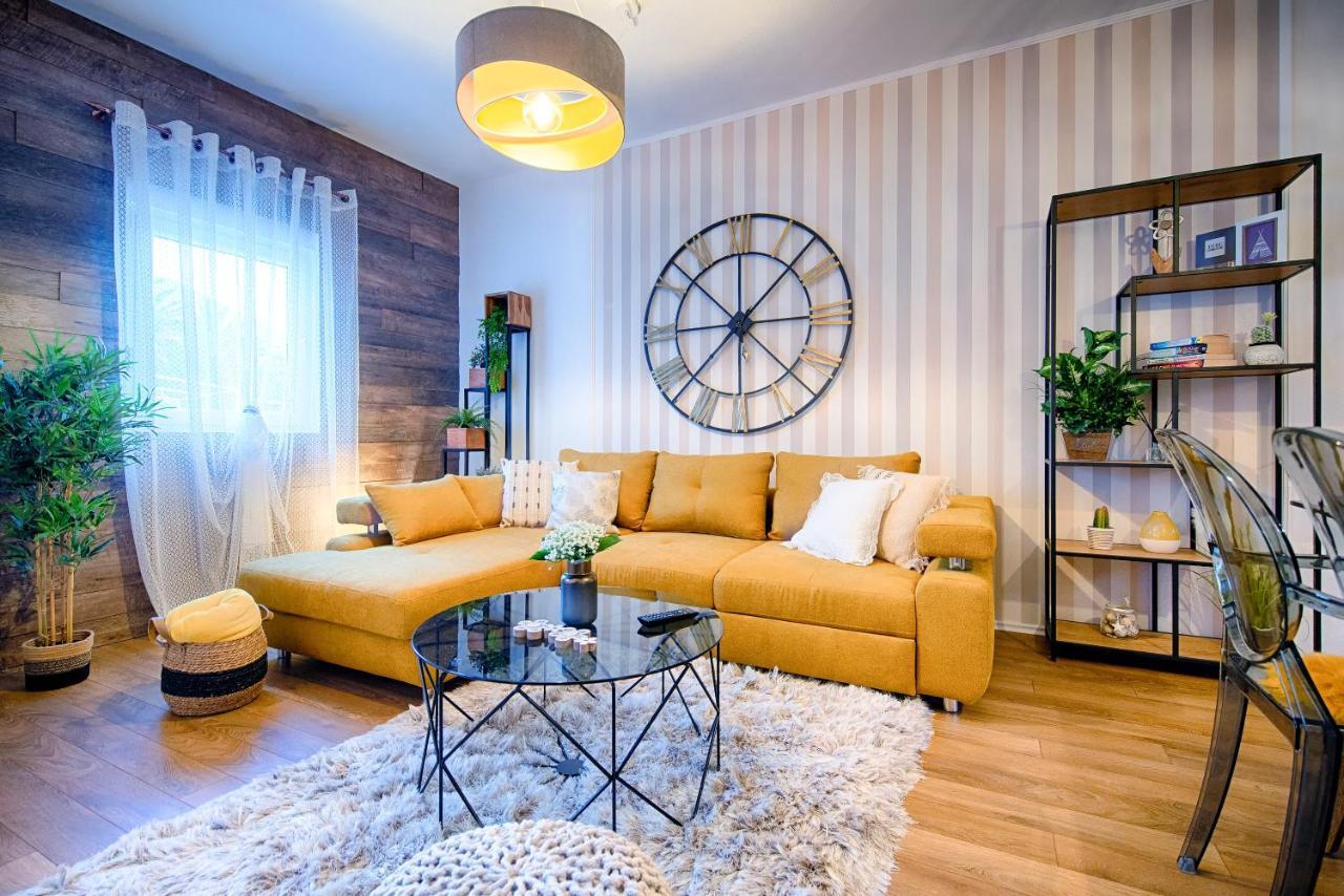 Apartments Dubra Komiža Екстериор снимка